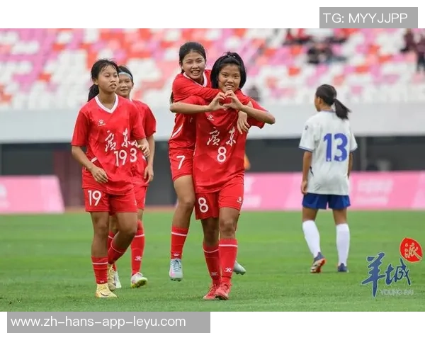 夏日传奇玫瑰绽放天下足球激情盛宴的璀璨瞬间